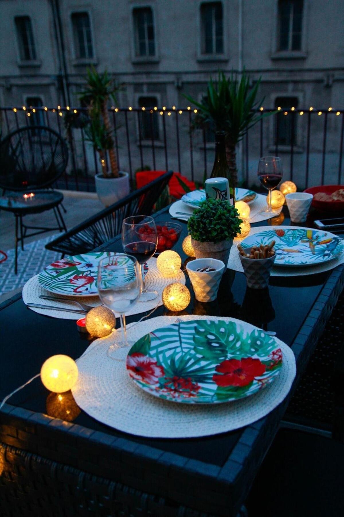 L'Amoureux - Terrasse Et Climatisation Coeur De Ville มงต์เปอลิเยร์ ภายนอก รูปภาพ